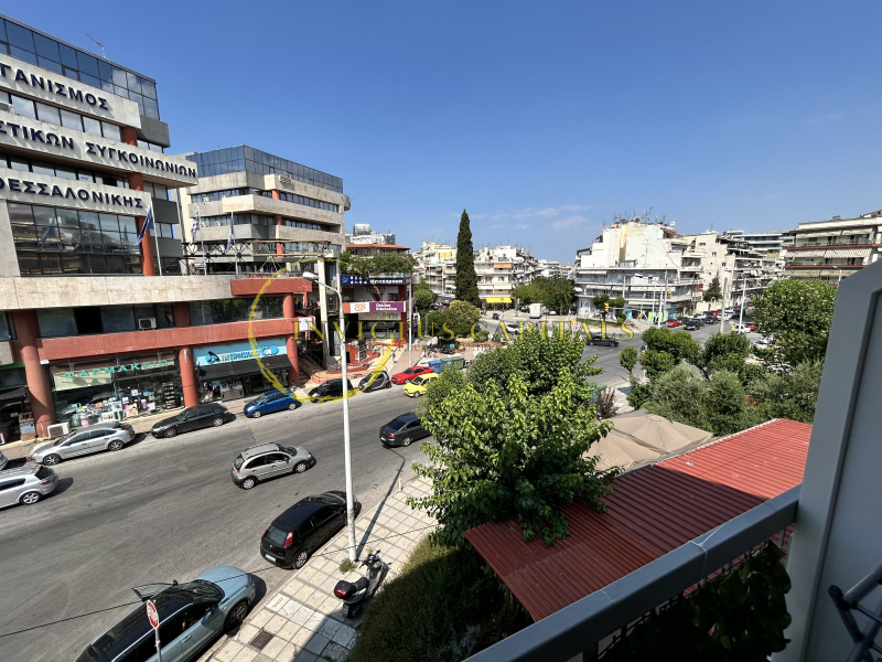 property-img